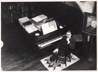 アルフレッドコート（1877-1962）